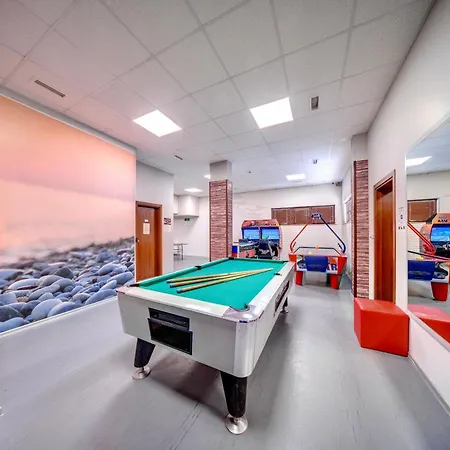 Oak Paradise * Smolyan