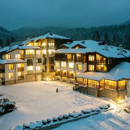 Oak Paradise * Smolyan